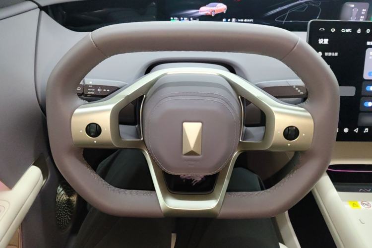 Used Avatr 06 2025 Pro Range-Extended Edition Steering Wheel