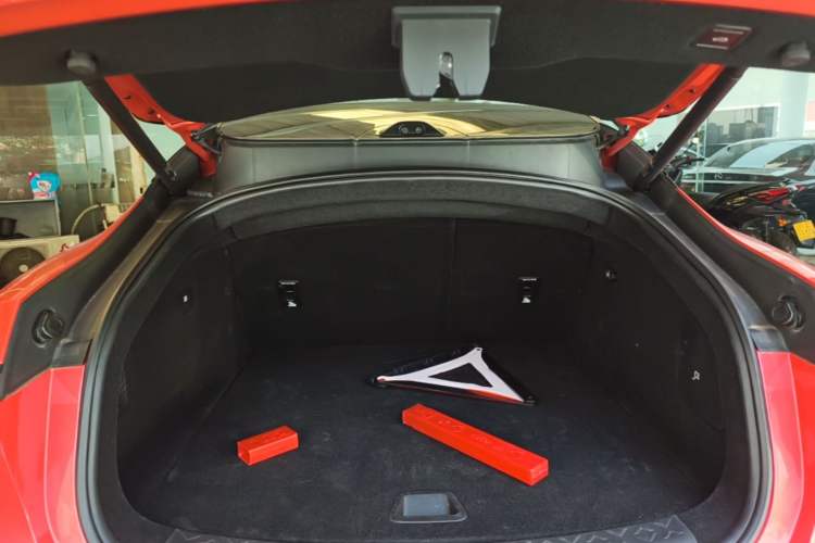 Used Avatr 06 2025 Max Extended-Range Edition Trunk