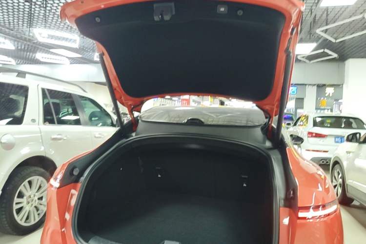 Used Avatr 06 2025 Pro Range-Extended Edition Trunk