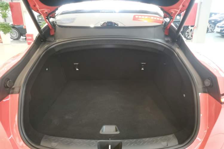 Used Avatr 06 2025 Pro Range-Extended Edition Trunk