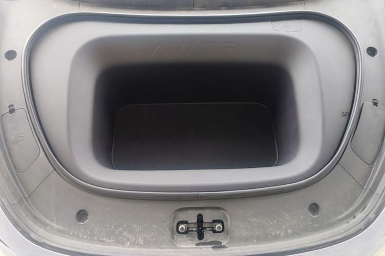 Used Avatr 06 2025 Ultra Pure Electric Edition Engine Bay