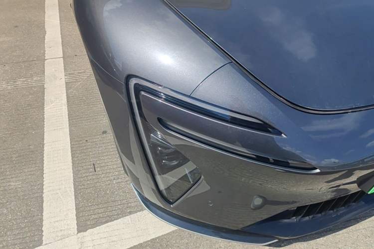 Used Avatr 06 2025 Ultra Pure Electric Edition Right Front Headlight