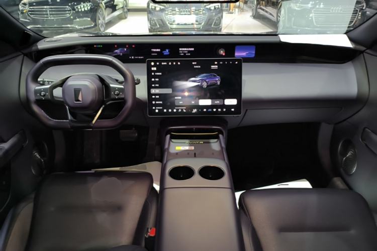 Used Avatr 06 2025 Ultra Pure Electric Edition Center Console