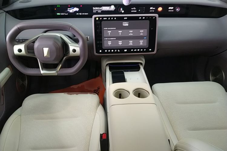 Used Avatr 06 2025 Max Extended-Range Edition Center Console
