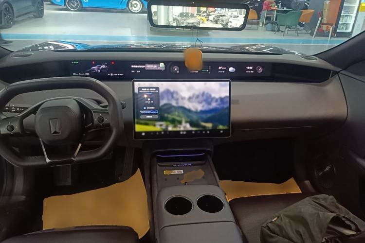 Used Avatr 06 2025 Ultra Pure Electric Edition Center Console