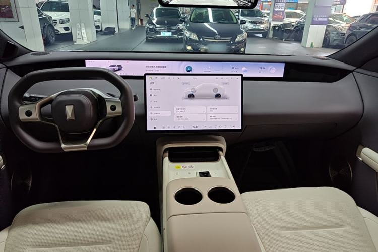 Used Avatr 06 2025 Pro Range-Extended Edition Center Console