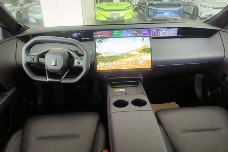 Used Avatr 06 2025 Ultra Pure Electric Edition Center Console
