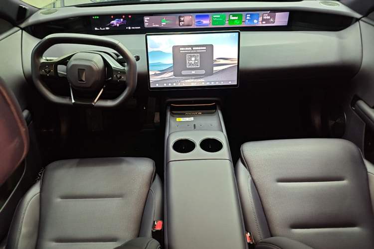 Used Avatr 06 2025 Ultra Pure Electric Edition Center Console