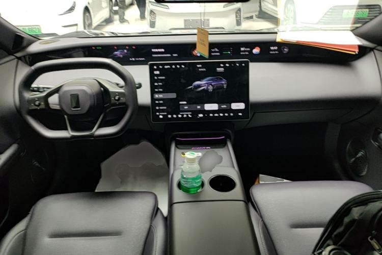 Used Avatr 06 2025 Ultra Pure Electric Edition Center Console