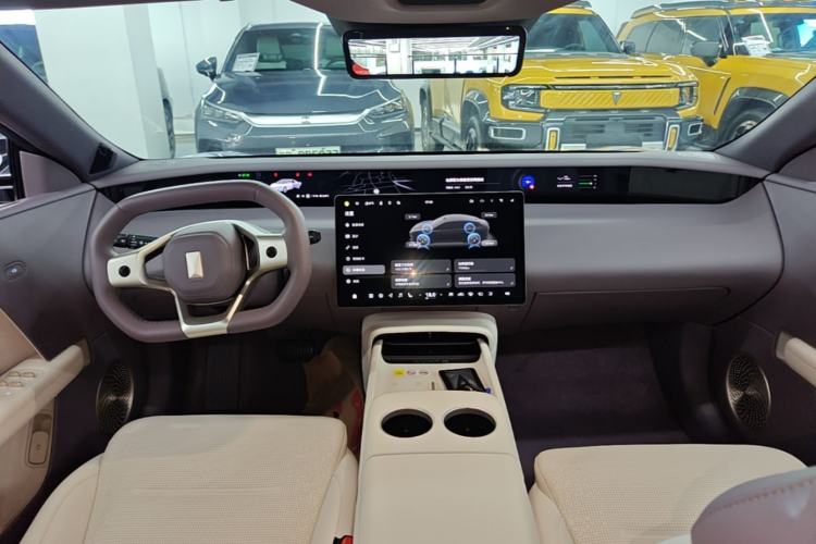 Used Avatr 06 2025 Pro Range-Extended Edition Center Console