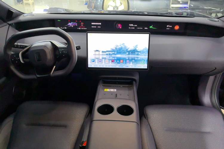 Used Avatr 06 2025 Ultra Pure Electric Edition Center Console