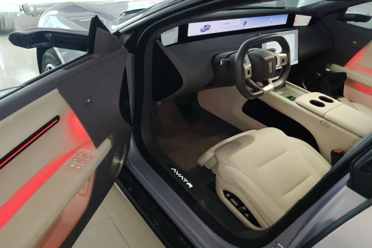 Used Avatr 06  Driver Seat