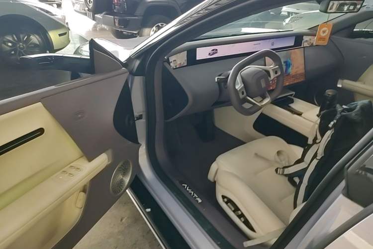 Used Avatr 06 2025 Ultra Pure Electric Edition Driver Seat