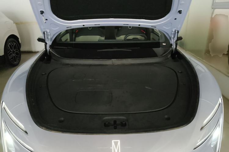 Used Avatr 06  Engine Bay