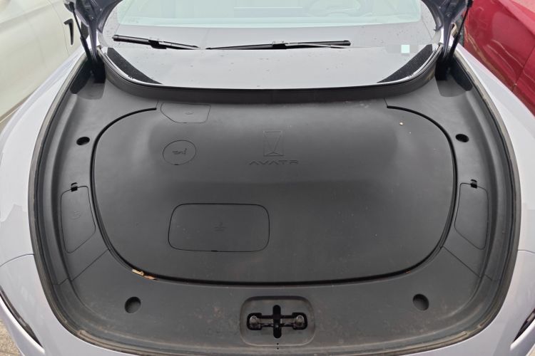 Used Avatr 06 2025 Pro Range-Extended Edition Engine Bay