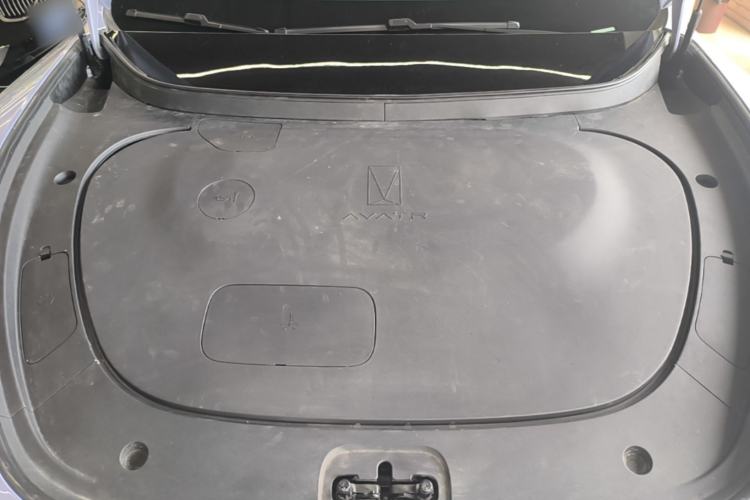 Used Avatr 06 2025 Pro Range-Extended Edition Engine Bay