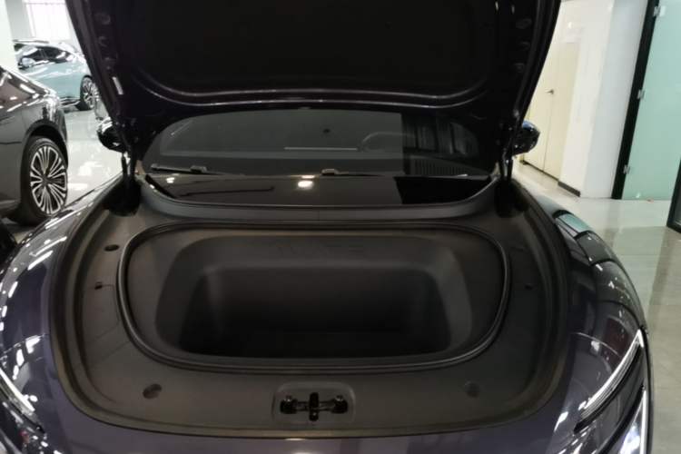 Used Avatr 06 2025 Ultra Pure Electric Edition Engine Bay