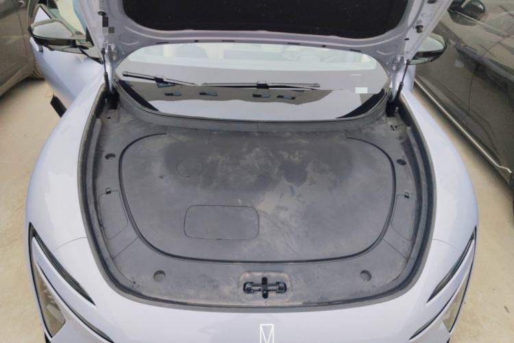 Used Avatr 06  Engine Bay