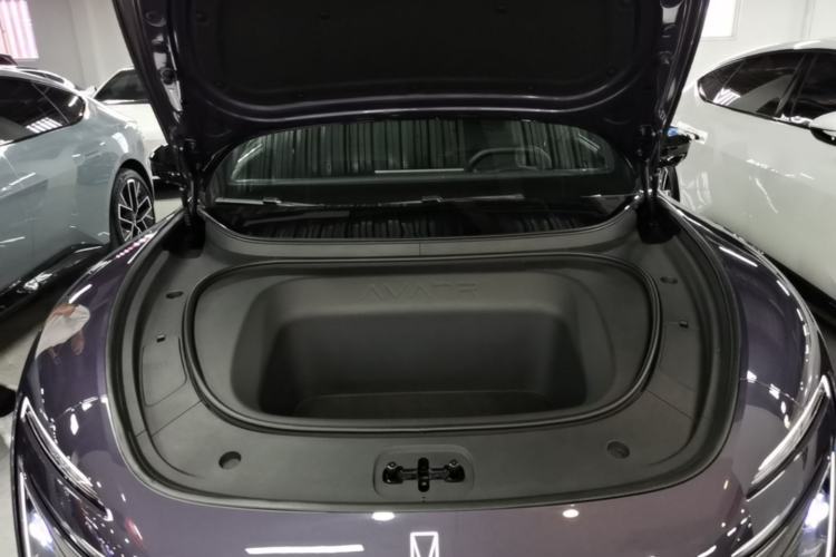 Used Avatr 06 2025 Ultra Pure Electric Edition Engine Bay