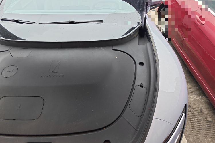 Used Avatr 06 2025 Pro Range-Extended Edition Engine Bay Left