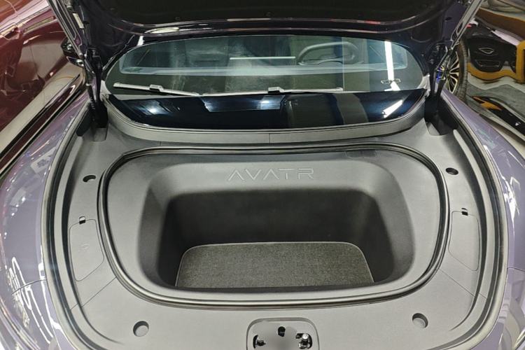 Used Avatr 06 2025 Ultra Pure Electric Edition Engine Bay