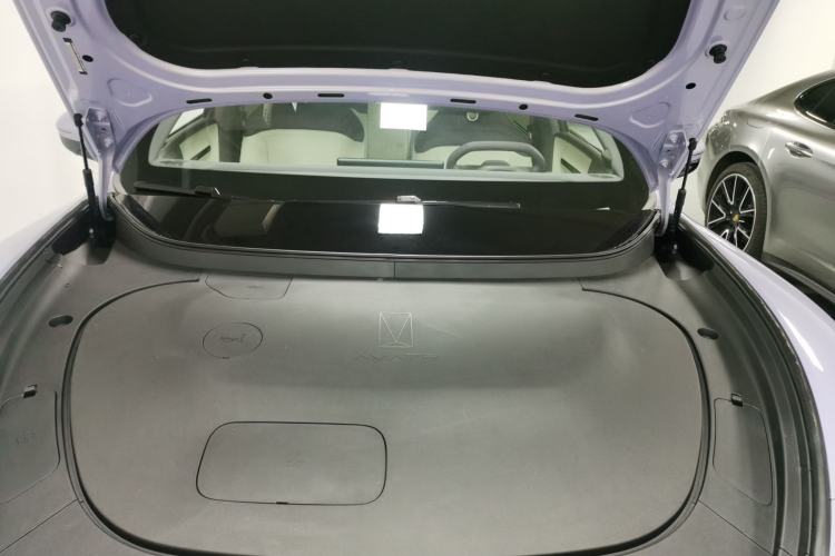 Used Avatr 06 2025 Pro Range-Extended Edition Engine Bay