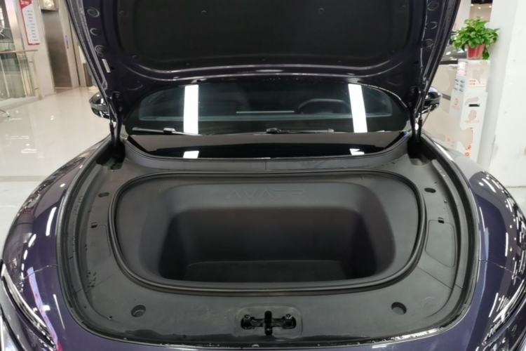 Used Avatr 06 2025 Ultra Pure Electric Edition Engine Bay
