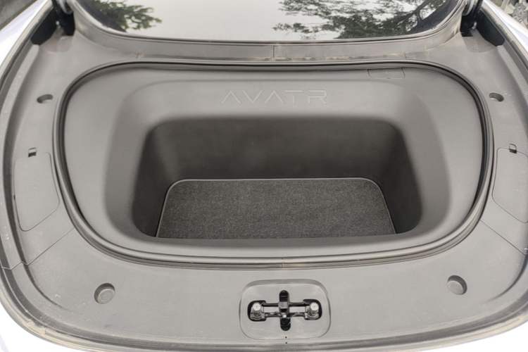 Used Avatr 06 2025 Ultra Pure Electric Edition Engine Bay