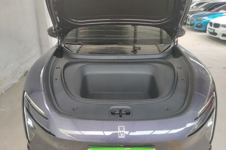 Used Avatr 06 2025 Ultra Pure Electric Edition Engine Bay