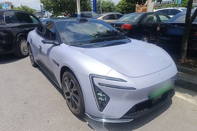 Used Avatr 06 2025 Ultra Pure Electric Edition Exterior 1