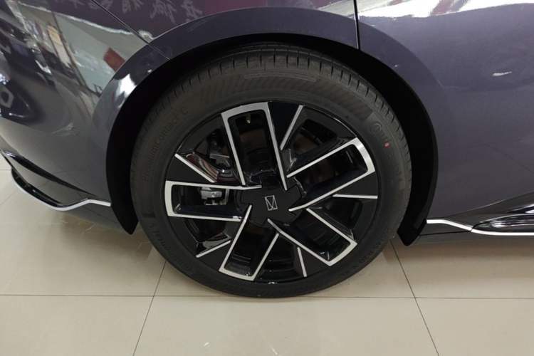 Used Avatr 06 2025 Pro Range-Extended Edition Exterior 2
