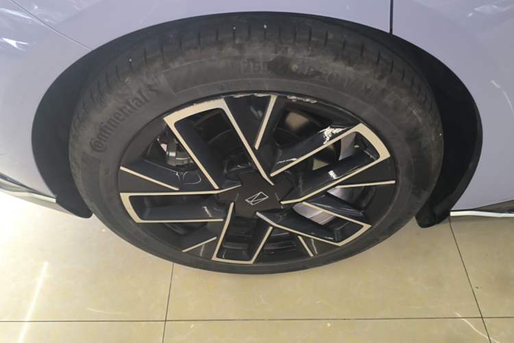 Used Avatr 06 2025 Pro Range-Extended Edition Exterior 2