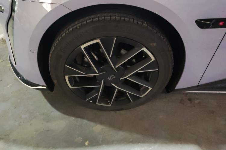 Used Avatr 06 2025 Pro Range-Extended Edition Exterior 2