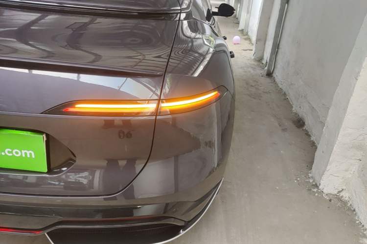 Used Avatr 06 2025 Ultra Pure Electric Edition Exterior 3