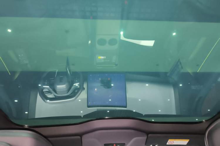 Used Avatr 06 2025 Ultra Pure Electric Edition Headliner