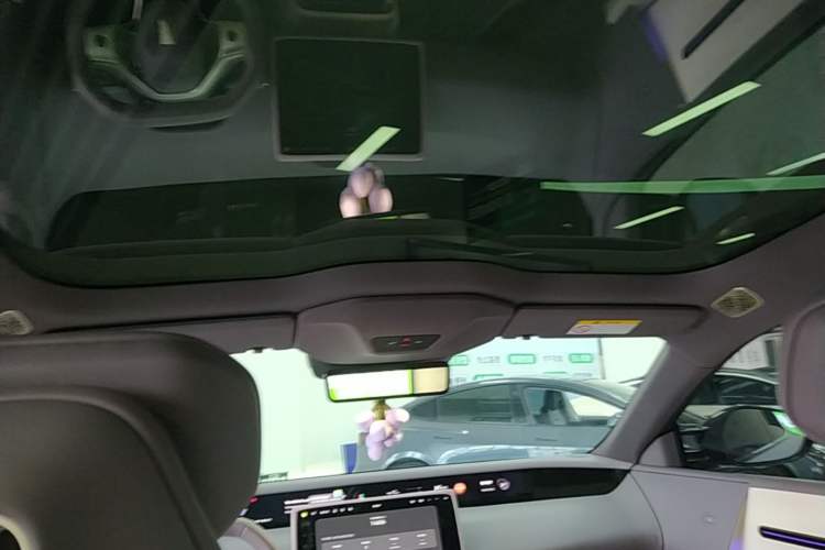 Used Avatr 06 2025 Max Extended-Range Edition Headliner