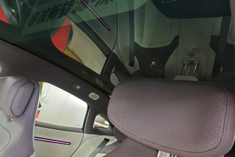 Used Avatr 06 2025 Pro Range-Extended Edition Headliner