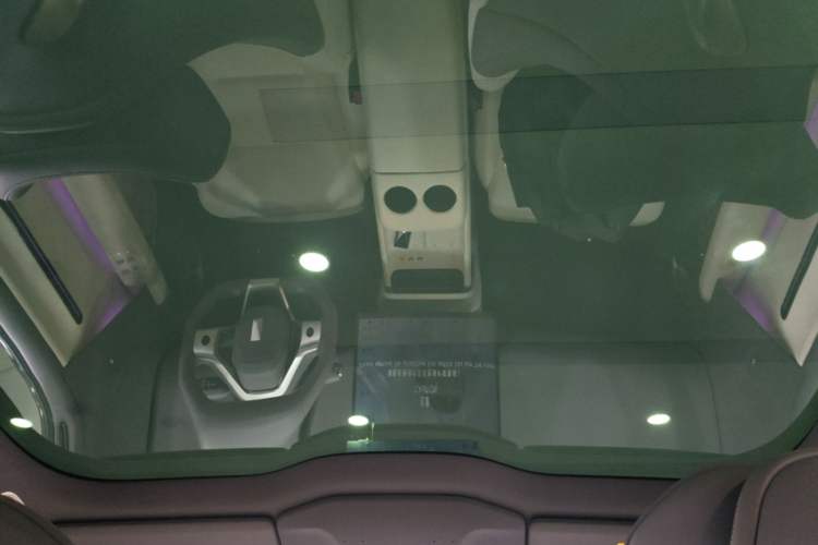 Used Avatr 06 2025 Pro Range-Extended Edition Headliner