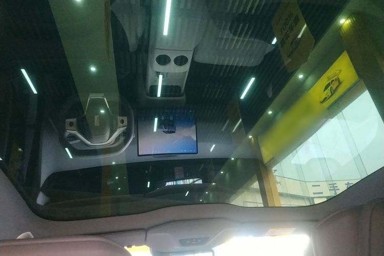 Used Avatr 06 2025 Pro Range-Extended Edition Headliner