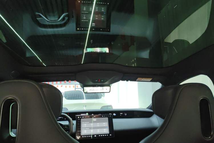 Used Avatr 06 2025 Pro Range-Extended Edition Headliner