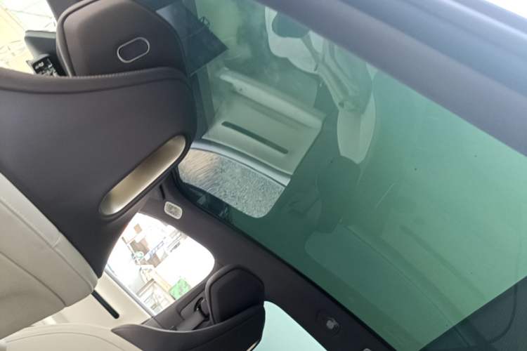 Used Avatr 06 2025 Max Extended-Range Edition Headliner