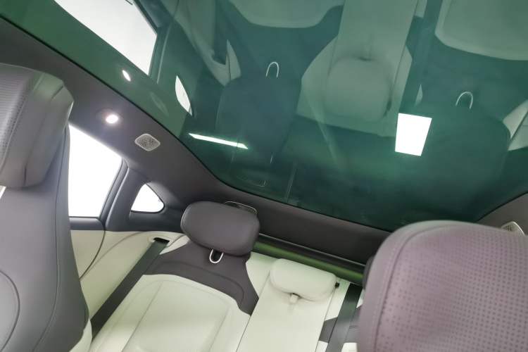 Used Avatr 06 2025 Pro Range-Extended Edition Headliner