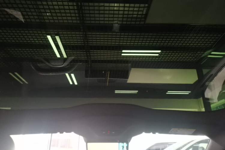 Used Avatr 06 2025 Ultra Pure Electric Edition Headliner