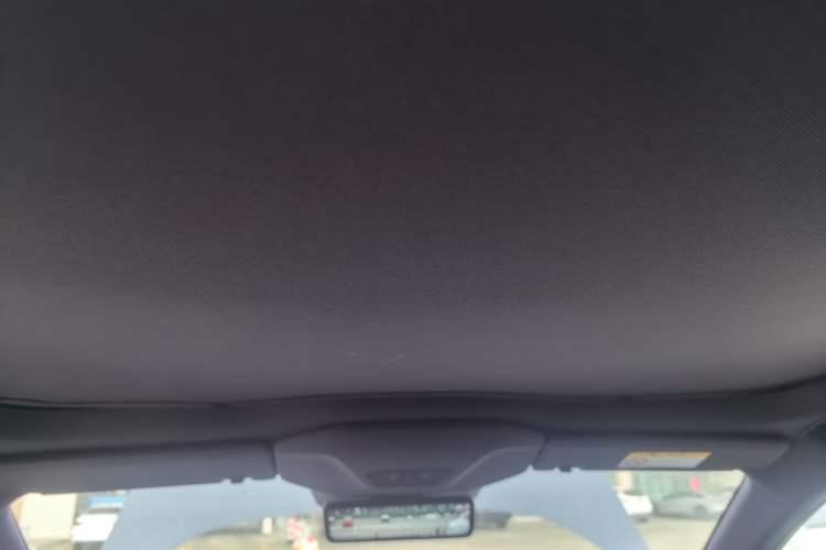 Used Avatr 06 2025 Ultra Pure Electric Edition Headliner