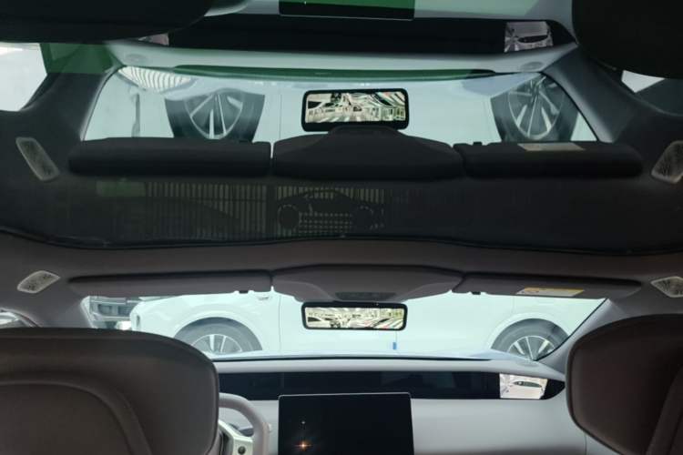 Used Avatr 06 2025 Max Extended-Range Edition Headliner