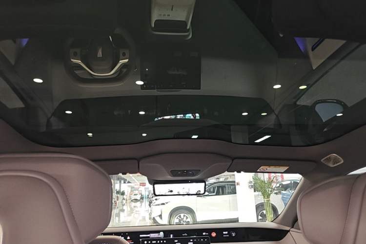 Used Avatr 06 2025 Pro Range-Extended Edition Headliner