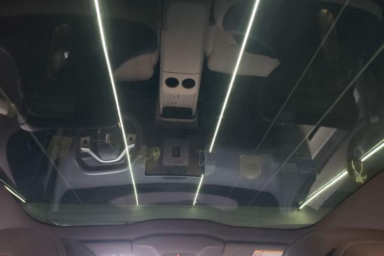 Used Avatr 06 2025 Pro Range-Extended Edition Headliner