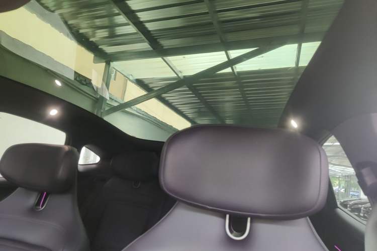 Used Avatr 06 2025 Ultra Pure Electric Edition Headliner