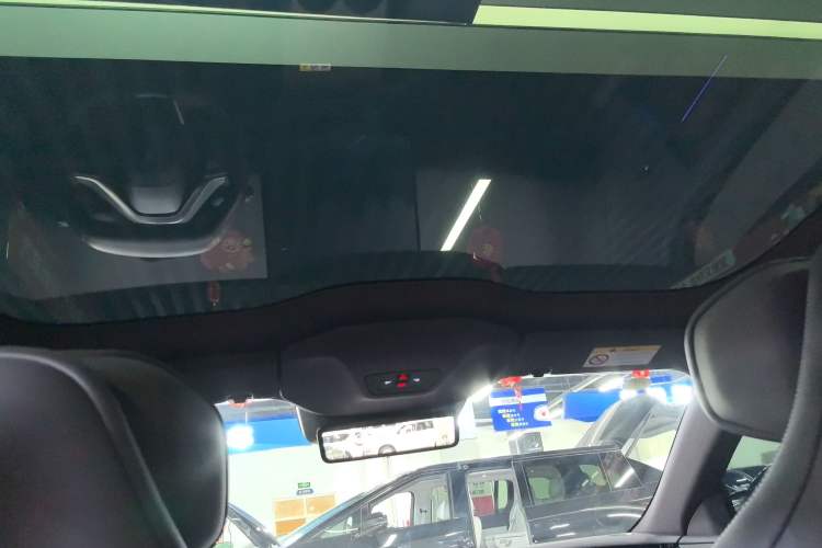 Used Avatr 06 2025 Ultra Pure Electric Edition Headliner