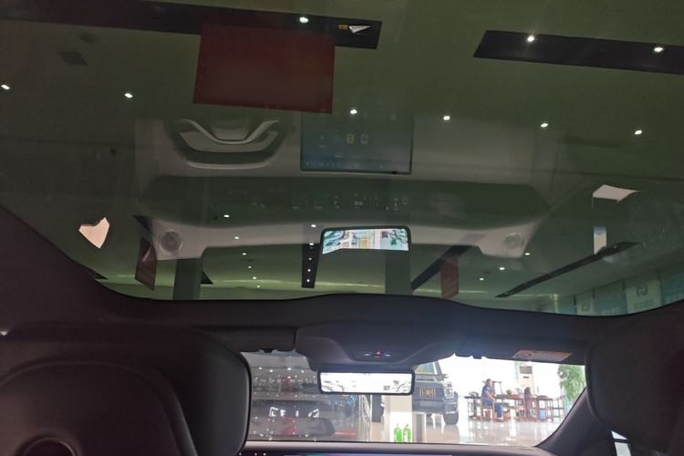 Used Avatr 06 2025 Ultra Pure Electric Edition Headliner